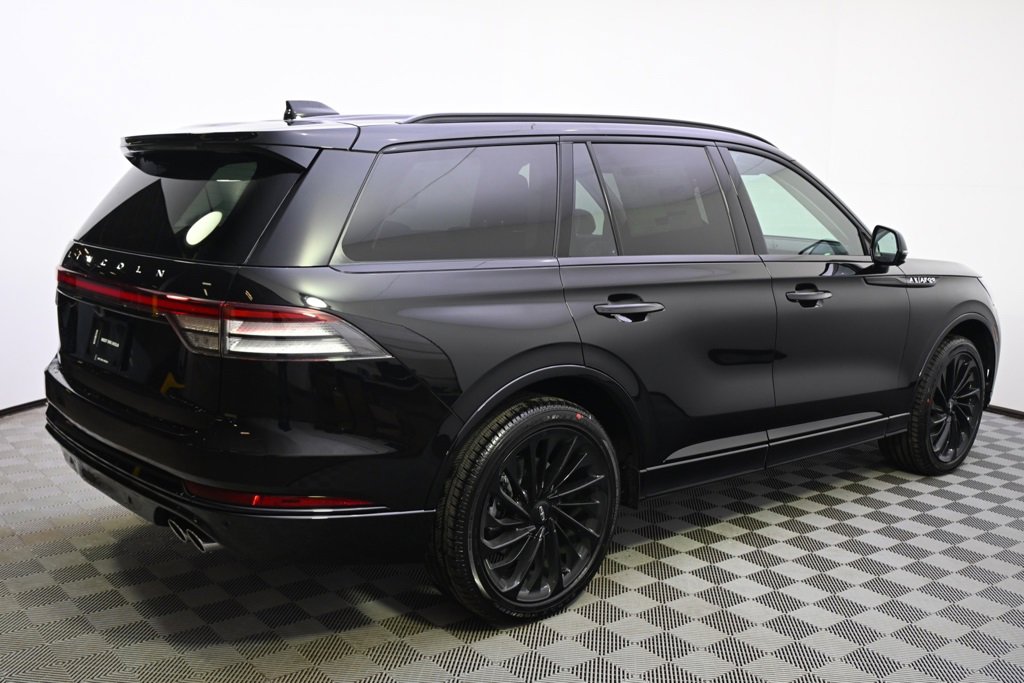 New 2026 Lincoln Aviator Reserve image 7