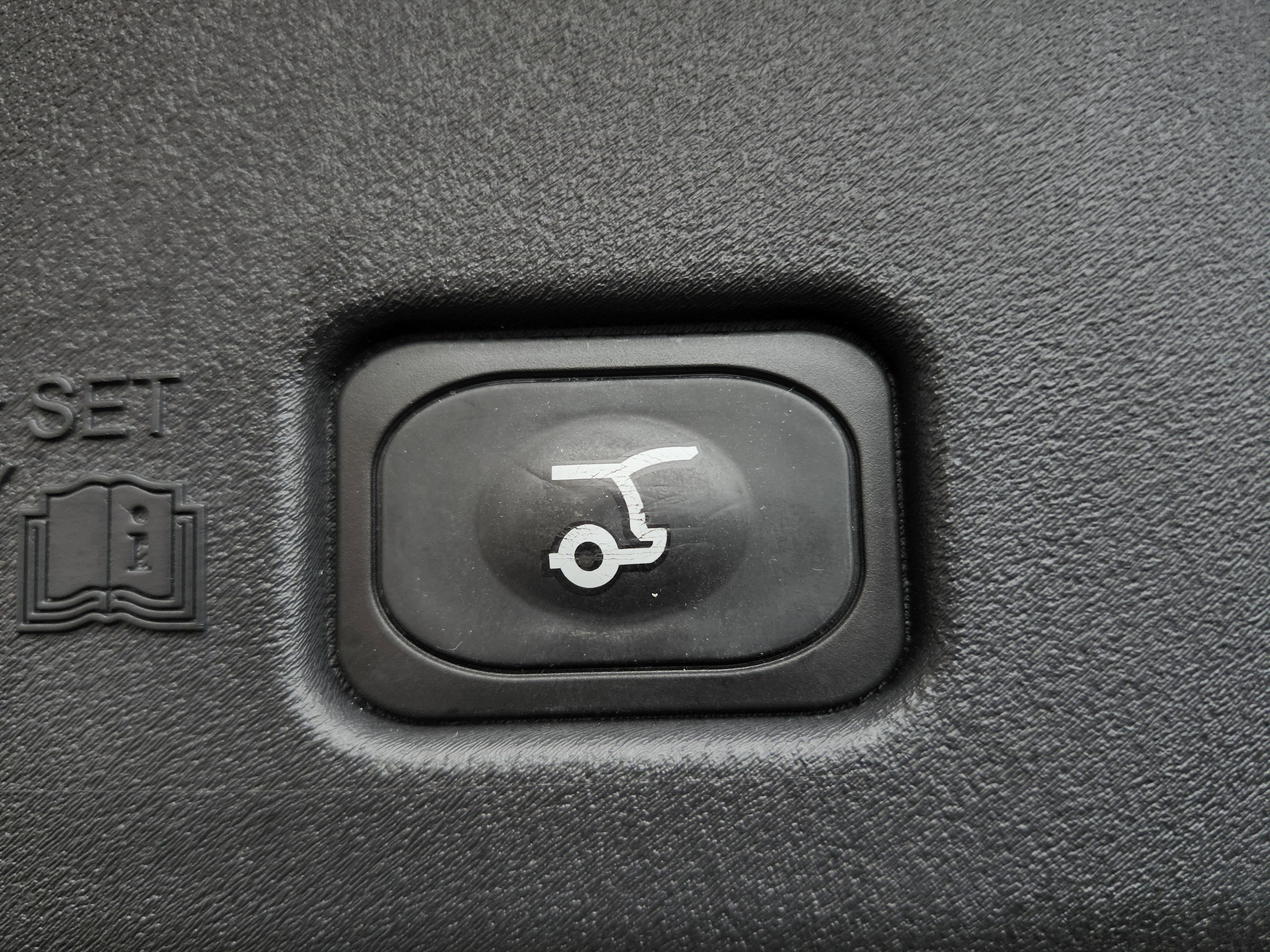 Used 2024 Lincoln Nautilus Reserve w/ Equipment Group 202A image 25