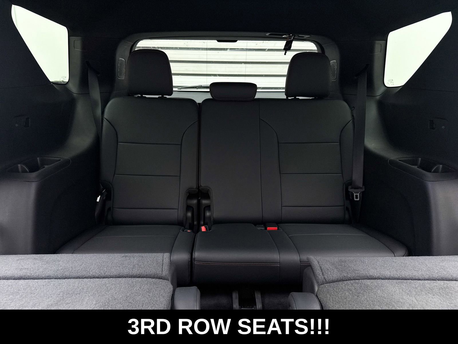 Used 2024 Chevrolet Traverse RS w/ LPO, Floor Liner Package image 12