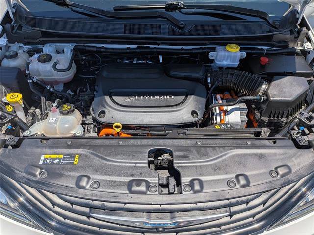 Used 2018 Chrysler Pacifica Limited w/ Advanced Safetytec Group FWD image 24