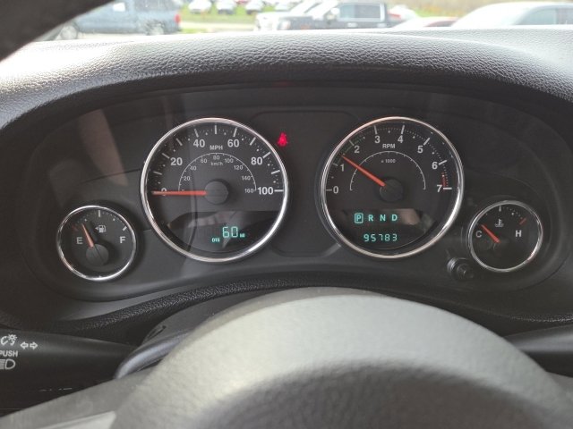 Used 2012 Jeep Wrangler Unlimited Rubicon image 15