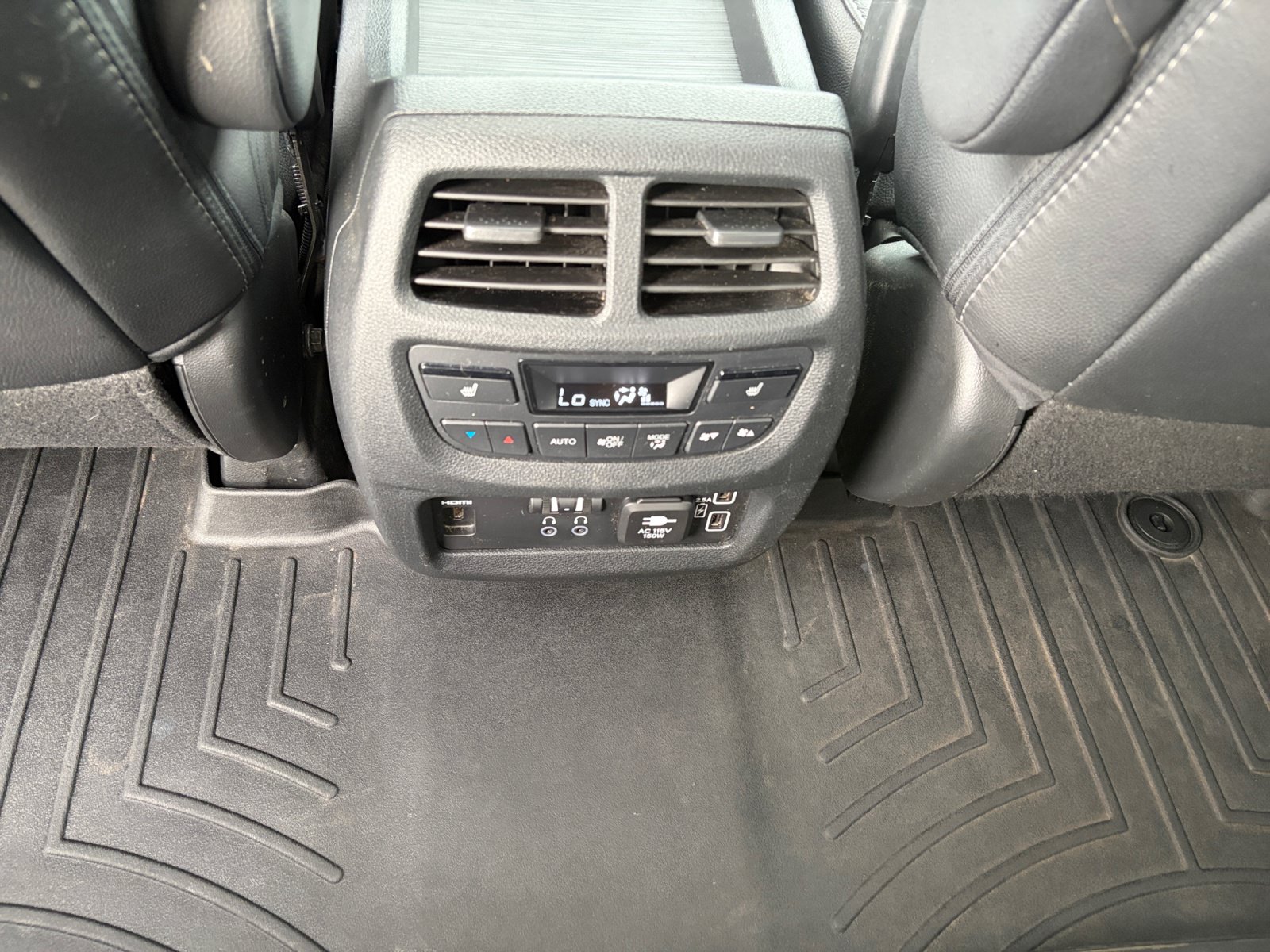 Used 2021 Honda Pilot Touring image 30