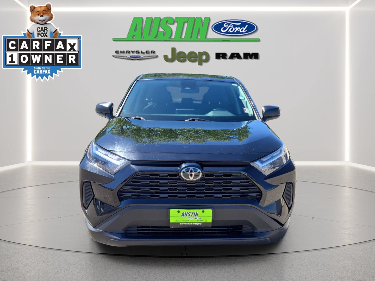 Used 2024 Toyota RAV4 LE AWD/4WD image 8