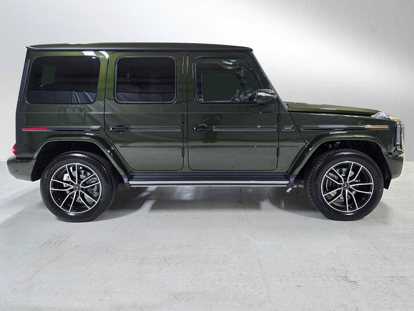 New 2026 Mercedes-Benz G 550 image 2