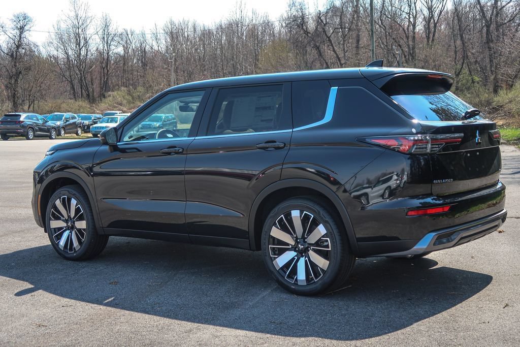 New 2026 Mitsubishi Outlander SE AWD/4WD image 13