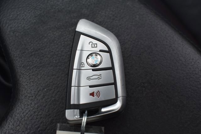 Used 2016 BMW 328i xDrive Sedan w/ Technology Package image 35