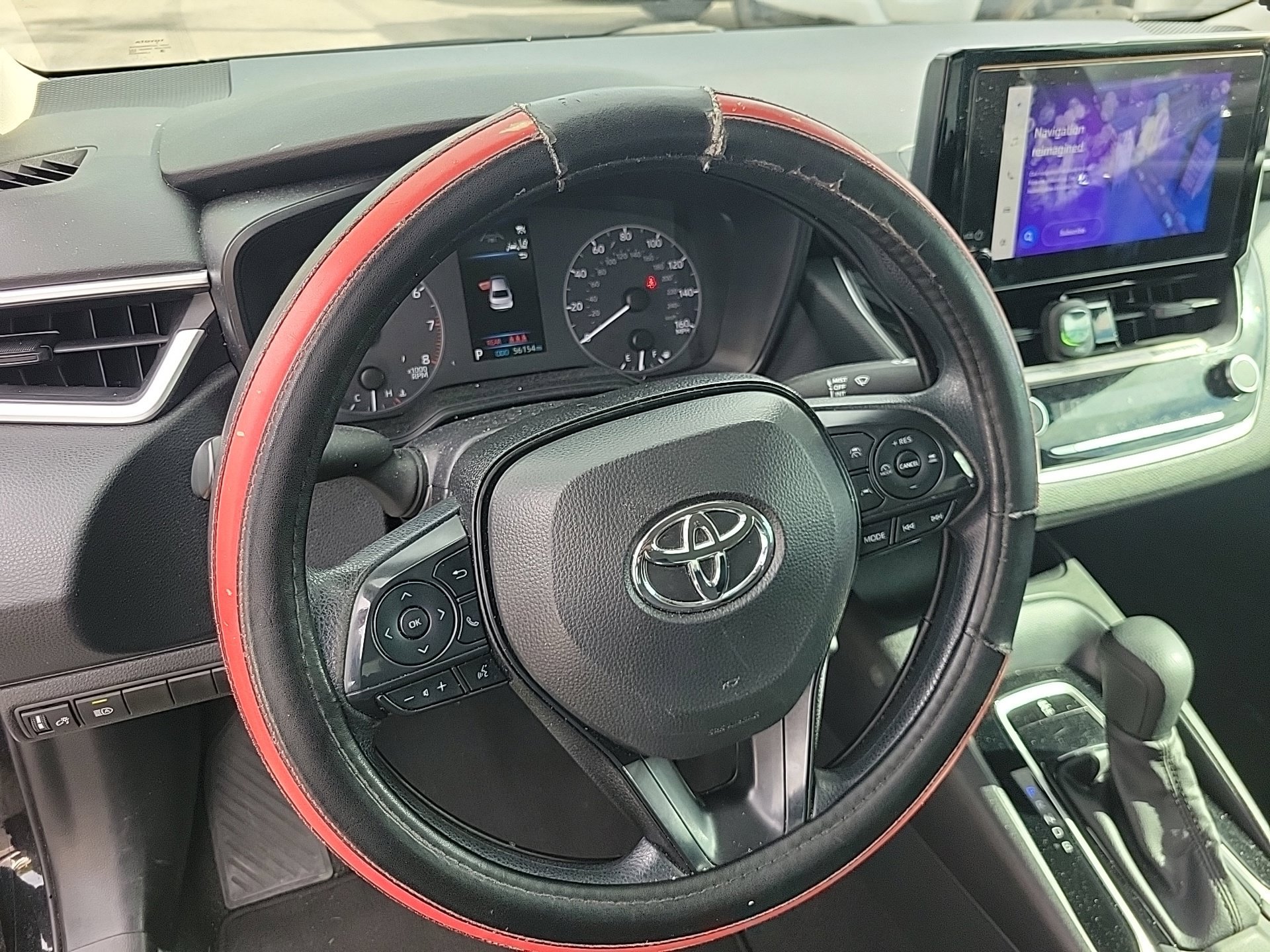 Used 2024 Toyota Corolla LE FWD image 23