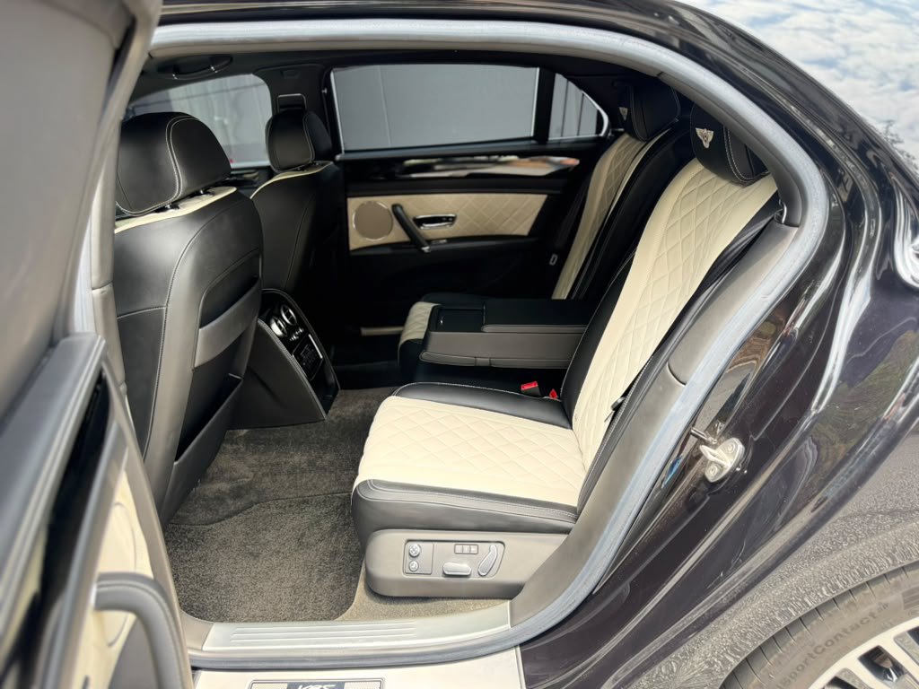Used 2017 Bentley Flying Spur S V8 AWD/4WD image 31