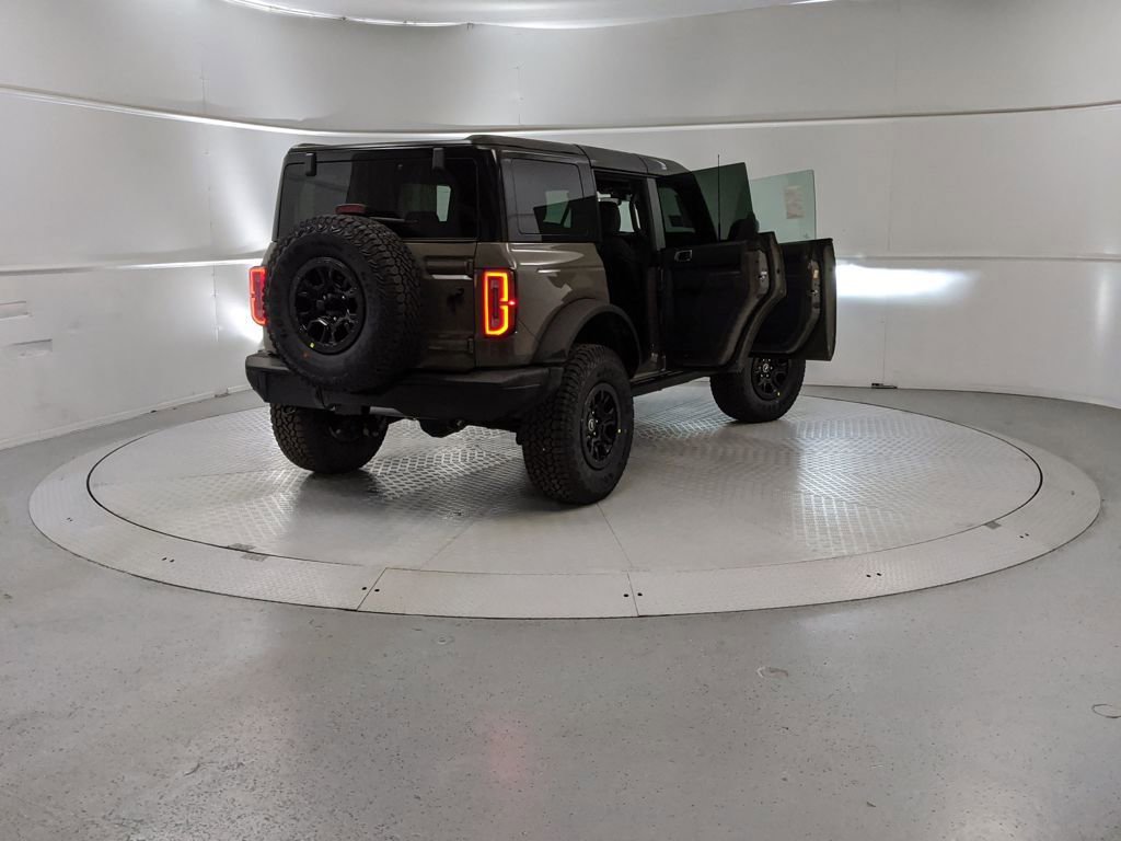 New 2025 Ford Bronco Badlands image 9