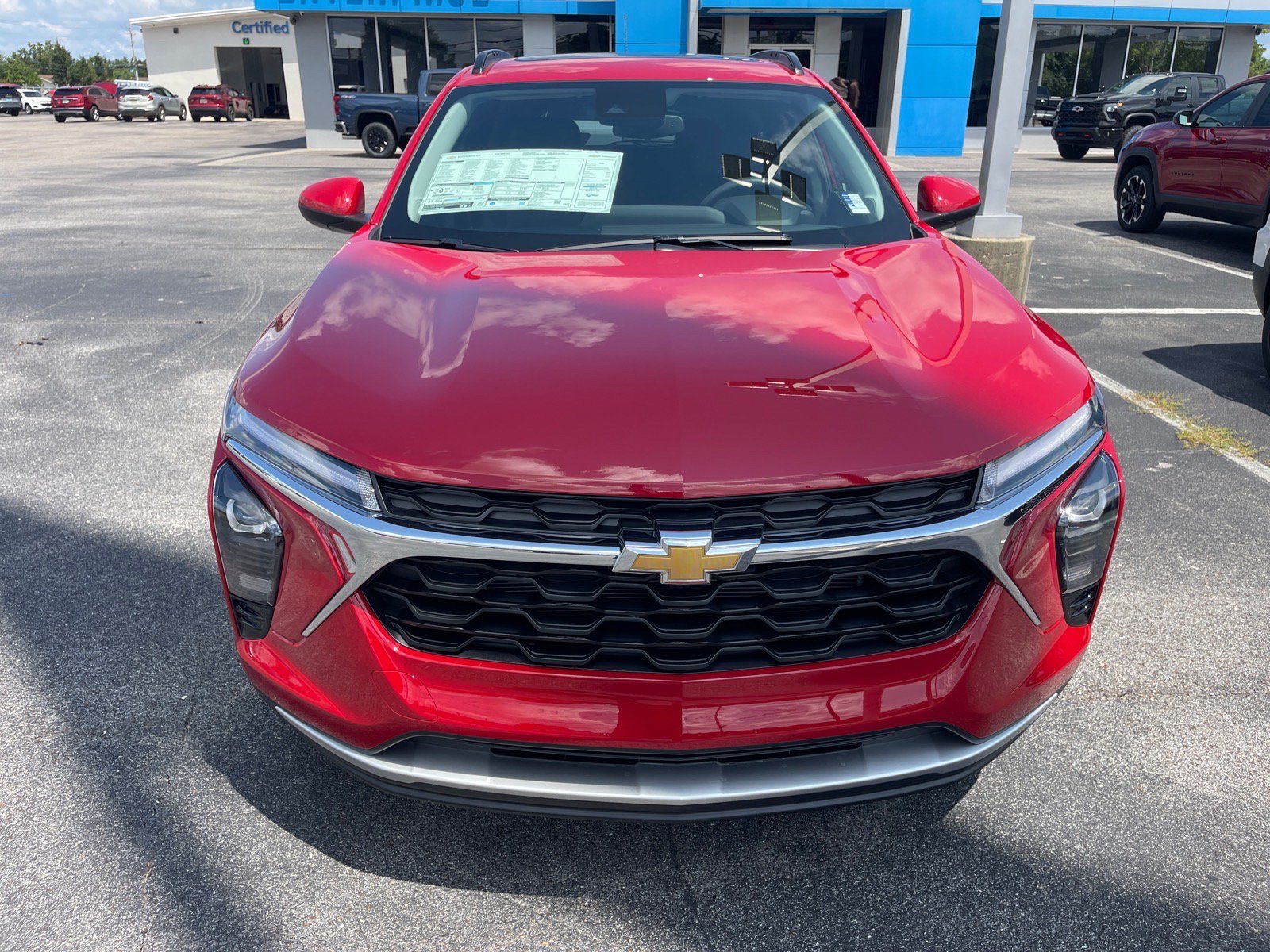 New 2026 Chevrolet Trax LT w/ Sunroof Package FWD image 2