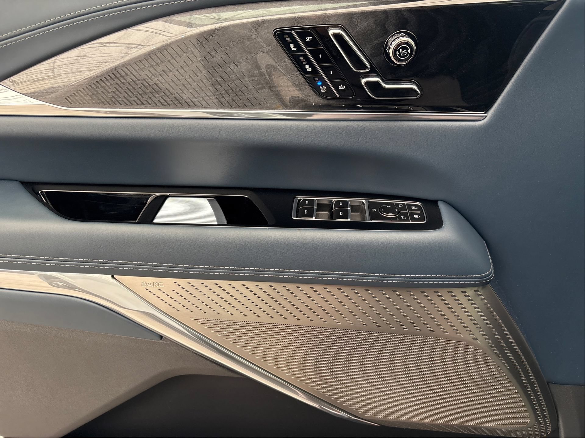 New 2025 Cadillac Escalade IQ Sport 2 AWD/4WD image 20