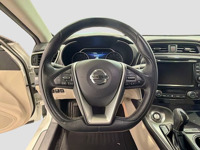 Used 2019 Nissan Maxima Platinum w/ Sport Mat Group FWD image 9