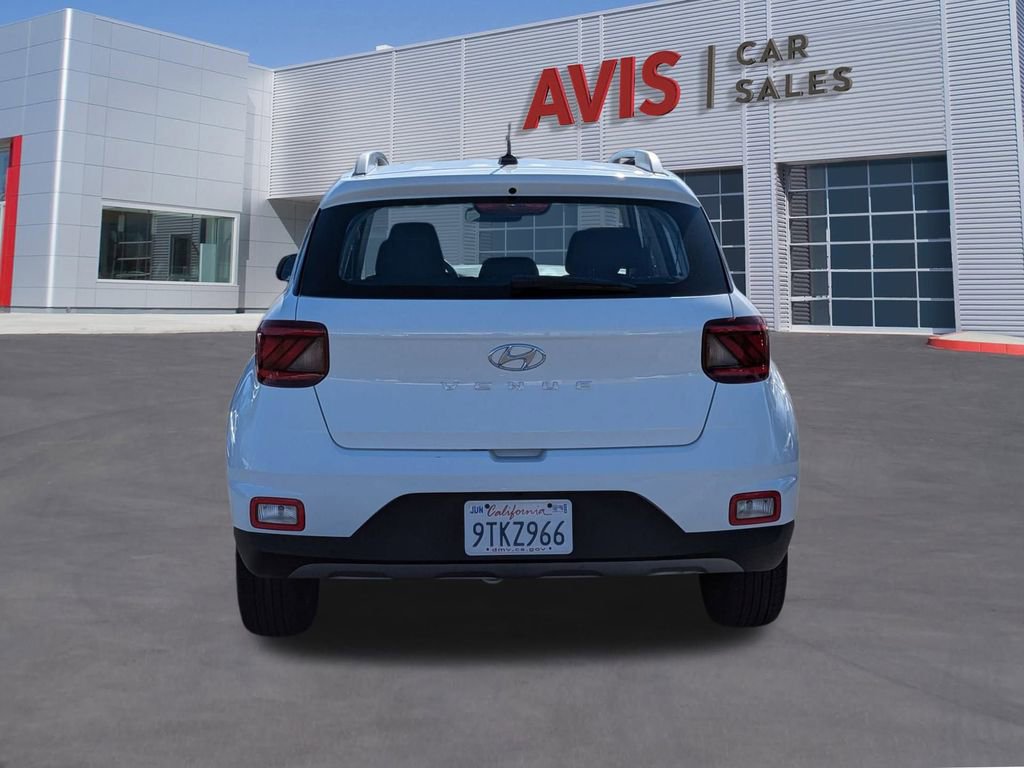Used 2025 Hyundai Venue SEL image 7