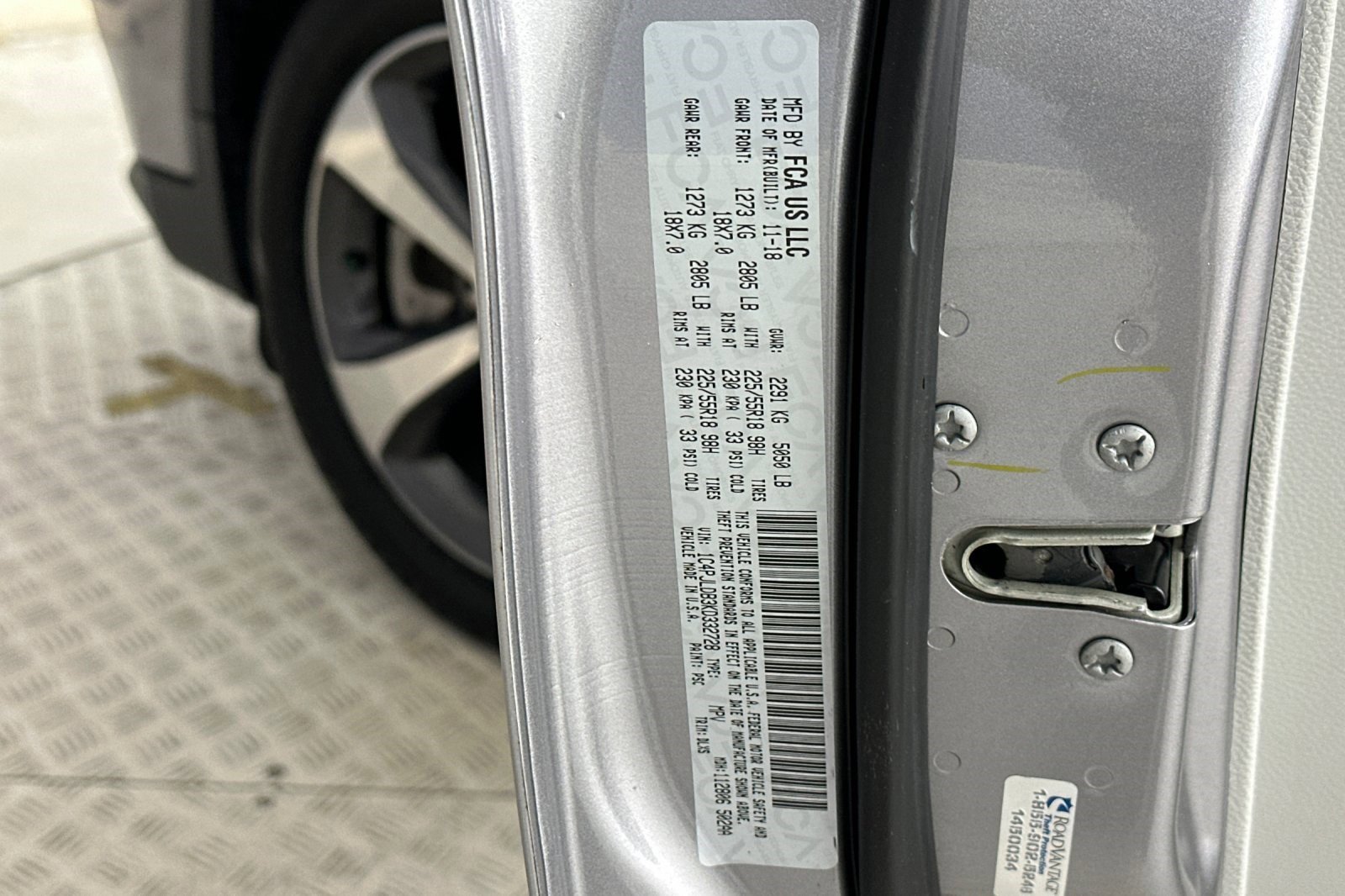 Used 2019 Jeep Cherokee Limited w/ Technology Group image 21