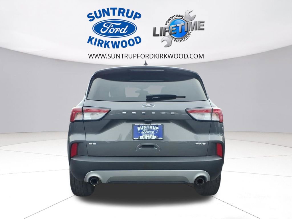Used 2022 Ford Escape SE w/ Cold Weather Package image 27