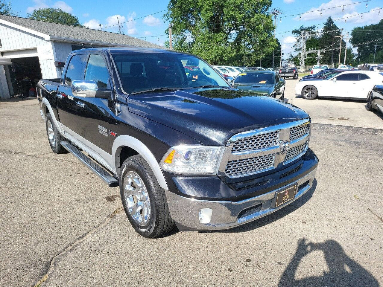 Used 2016 RAM 1500 Laramie w/ Convenience Group image 2