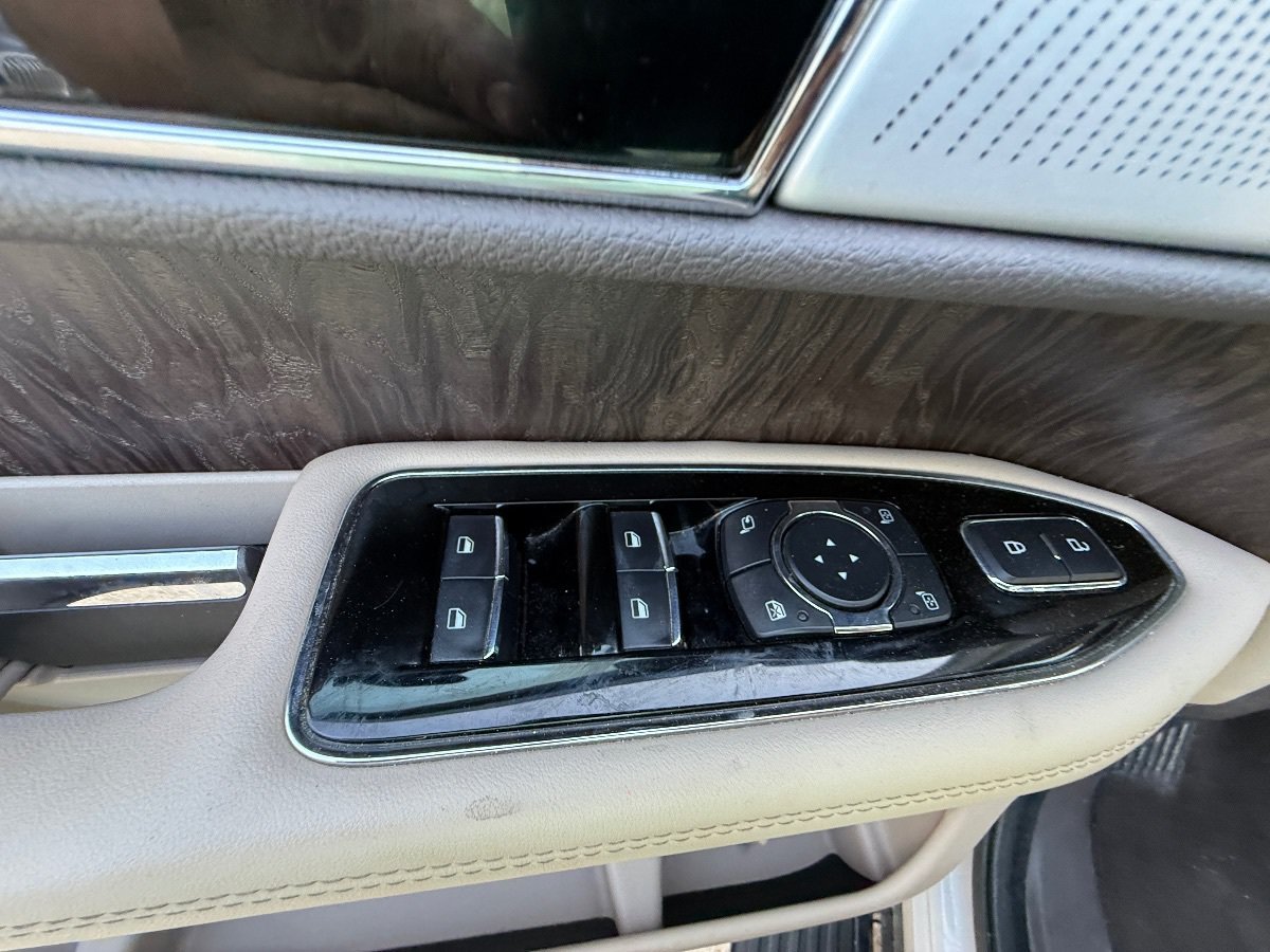 Used 2022 Lincoln Navigator Reserve AWD/4WD image 25
