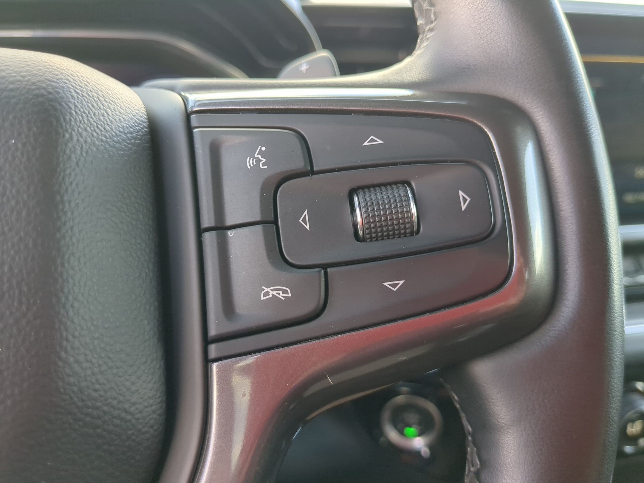Used 2023 Chevrolet Silverado 1500 High Country w/ Technology Package AWD/4WD image 19