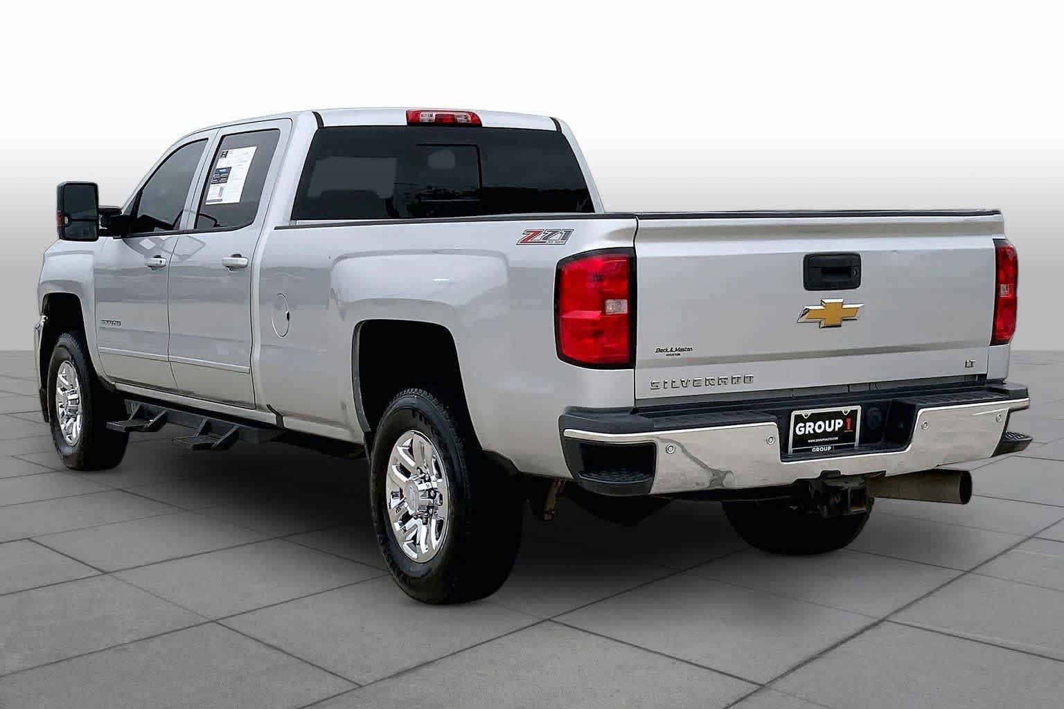 Used 2016 Chevrolet Silverado 3500 LT w/ LT Convenience Package AWD/4WD image 12