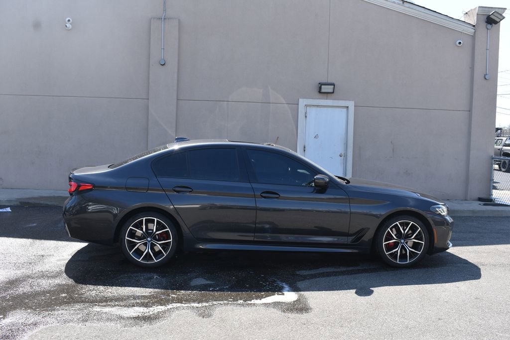 Used 2023 BMW 530e RWD image 5