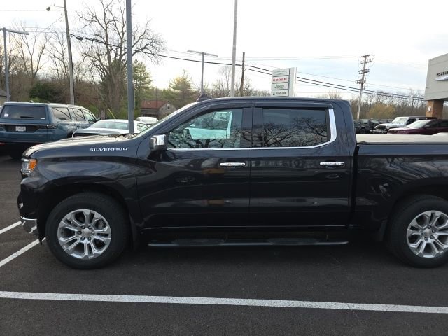 Used 2022 Chevrolet Silverado 1500 LTZ w/ Technology Package image 8