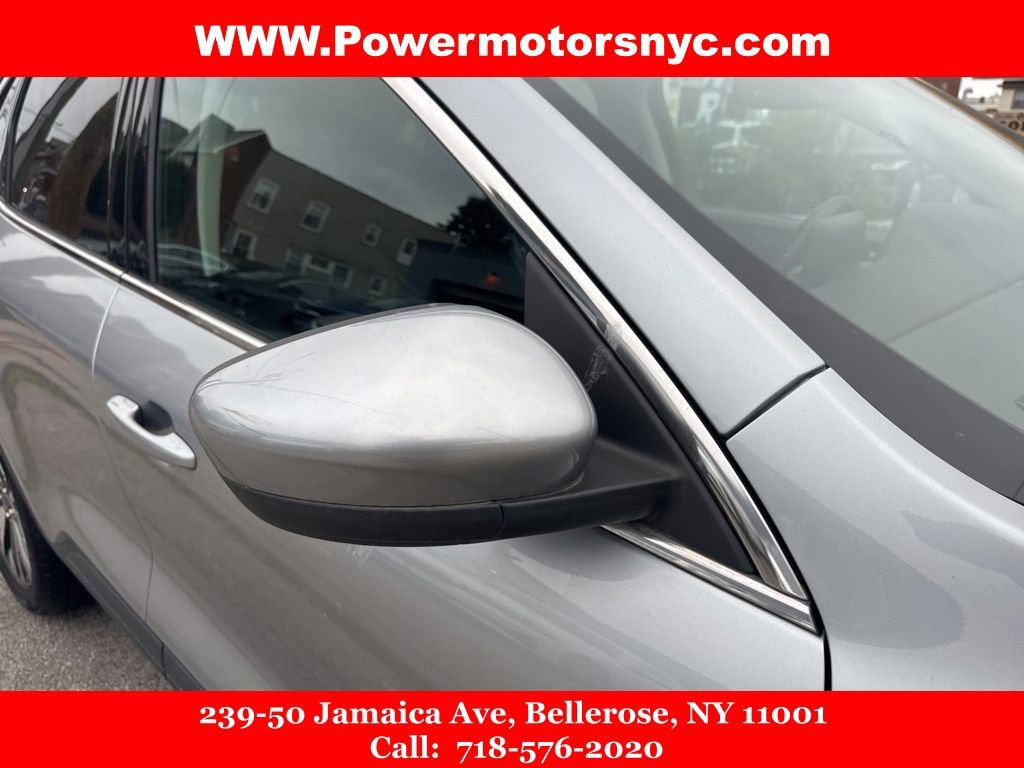 Used 2021 Ford Escape Titanium image 11