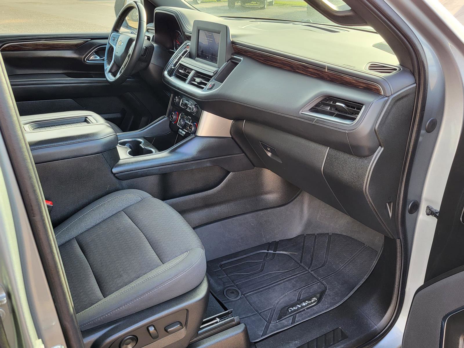 Used 2023 Chevrolet Tahoe LS w/ Driver Alert Package RWD image 9