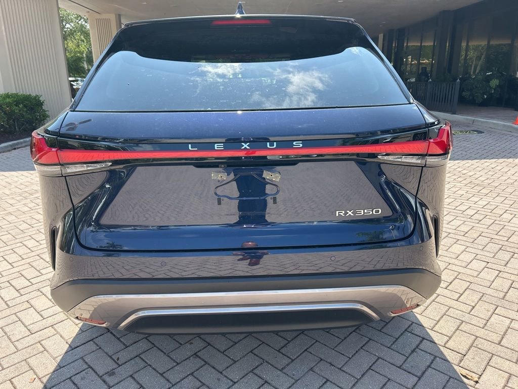 Used 2025 Lexus RX 350 FWD w/ Technology Package image 4