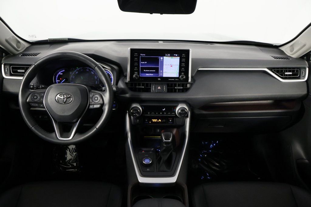 Used 2020 Toyota RAV4 Limited image 8