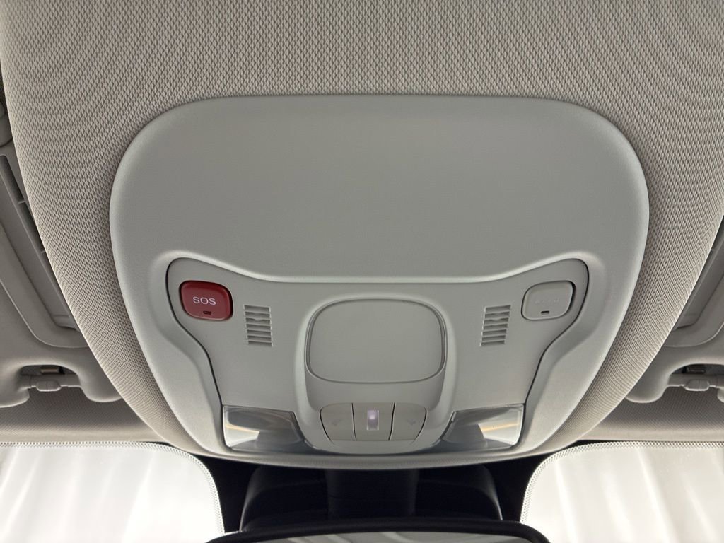 Used 2023 Jeep Renegade Trailhawk w/ Trailer Tow Group image 21