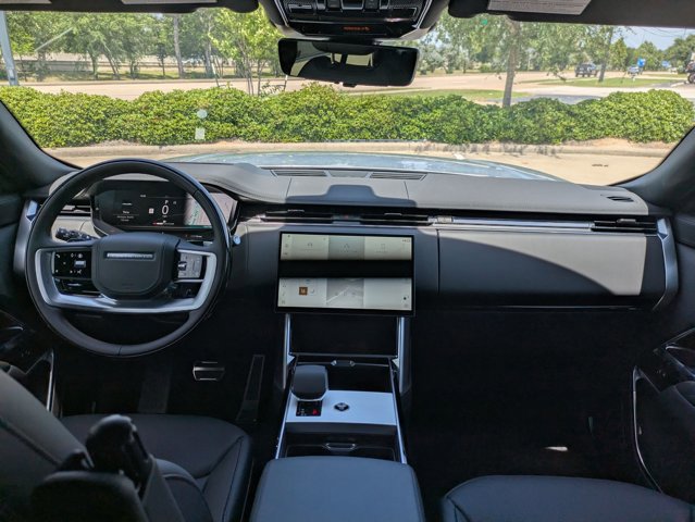 New 2025 Land Rover Range Rover SE image 15