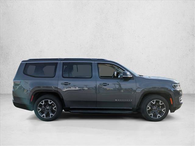 Used 2023 Jeep Wagoneer Series III w/ Preferred Equipment Group AWD/4WD image 4