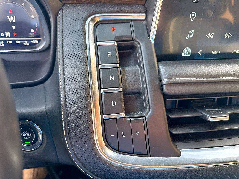 Used 2023 Chevrolet Suburban Premier AWD/4WD image 21