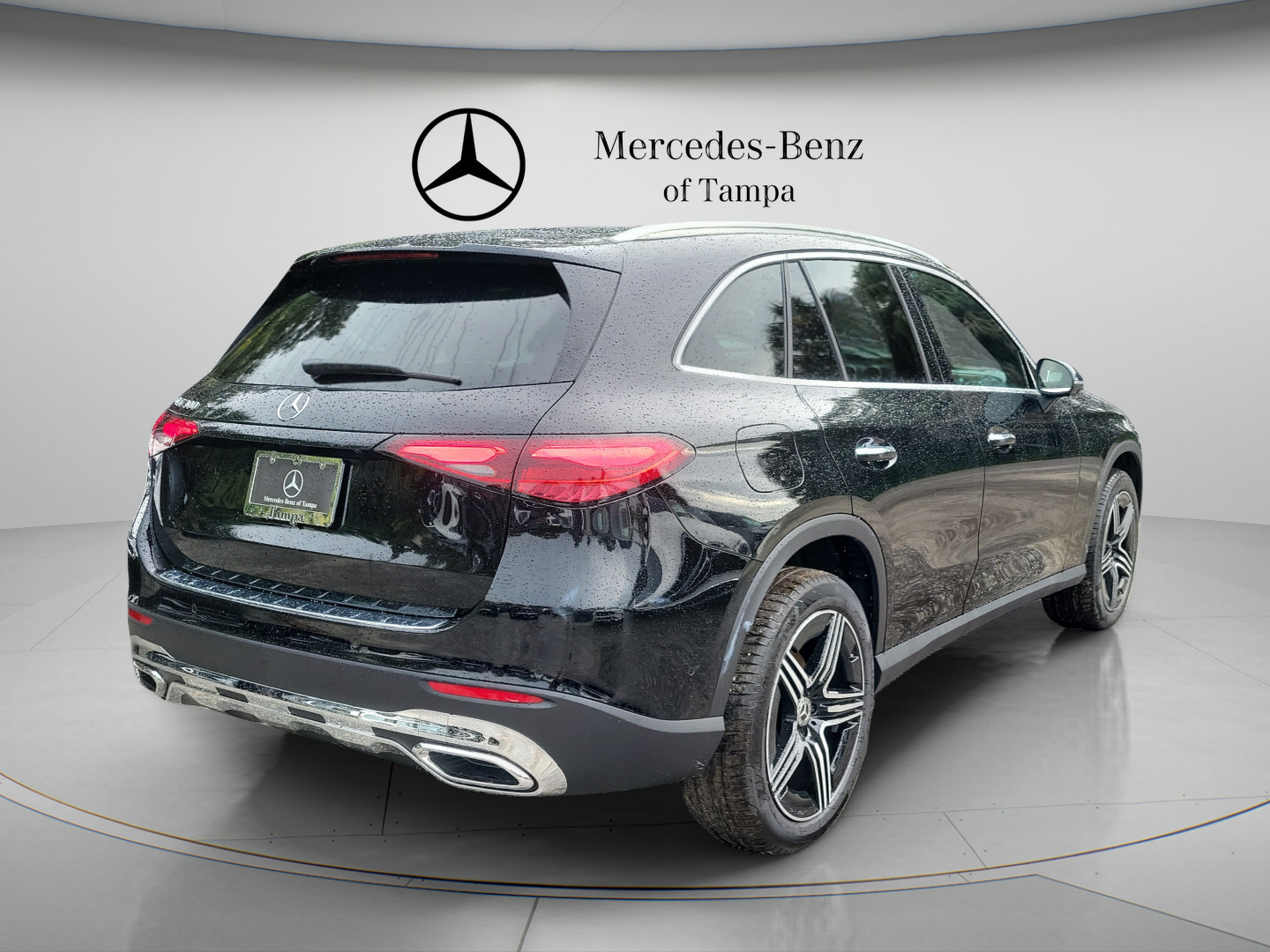 New 2027 Mercedes-Benz GLC 300 image 3