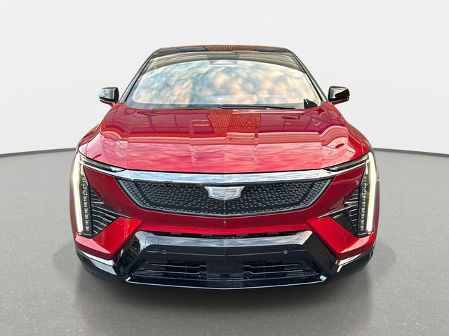 New 2025 Cadillac Optiq Sport 2 w/ LPO, Floor Liner Package image 2