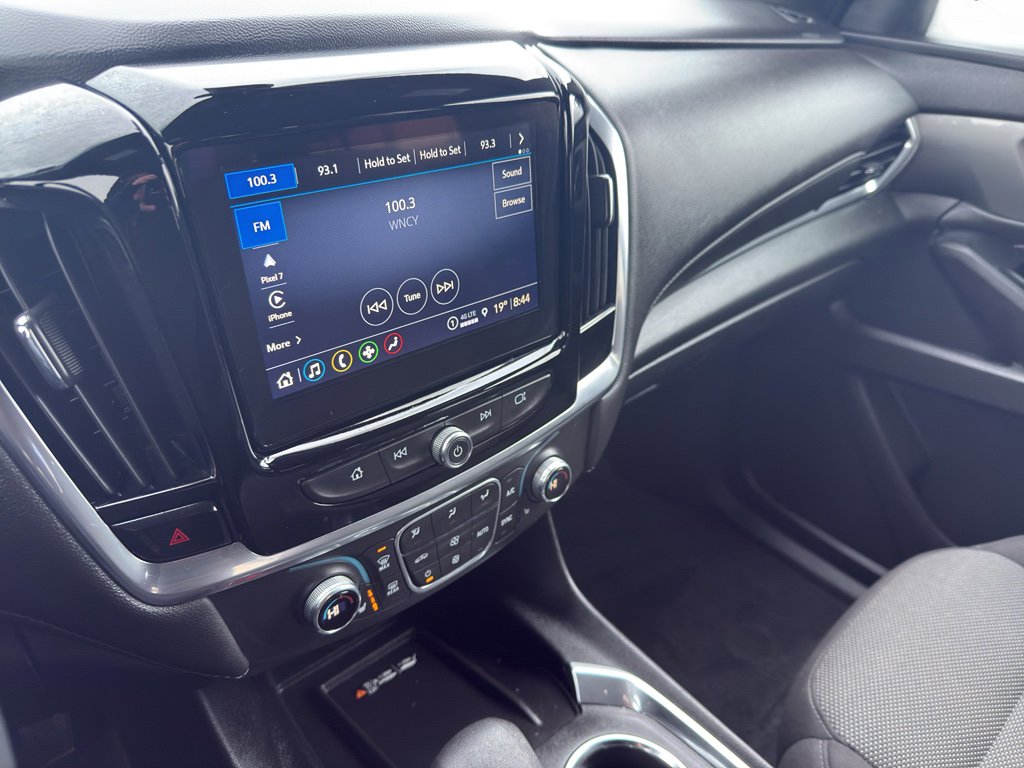 Used 2023 Chevrolet Traverse LT image 22