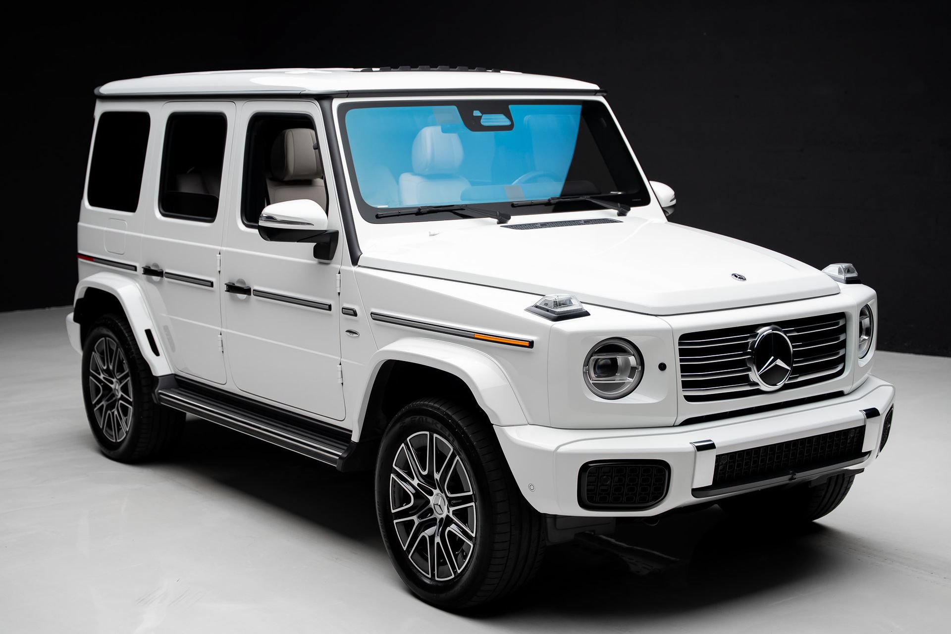 Used 2025 Mercedes-Benz G 580 w/ EQ Technology image 40