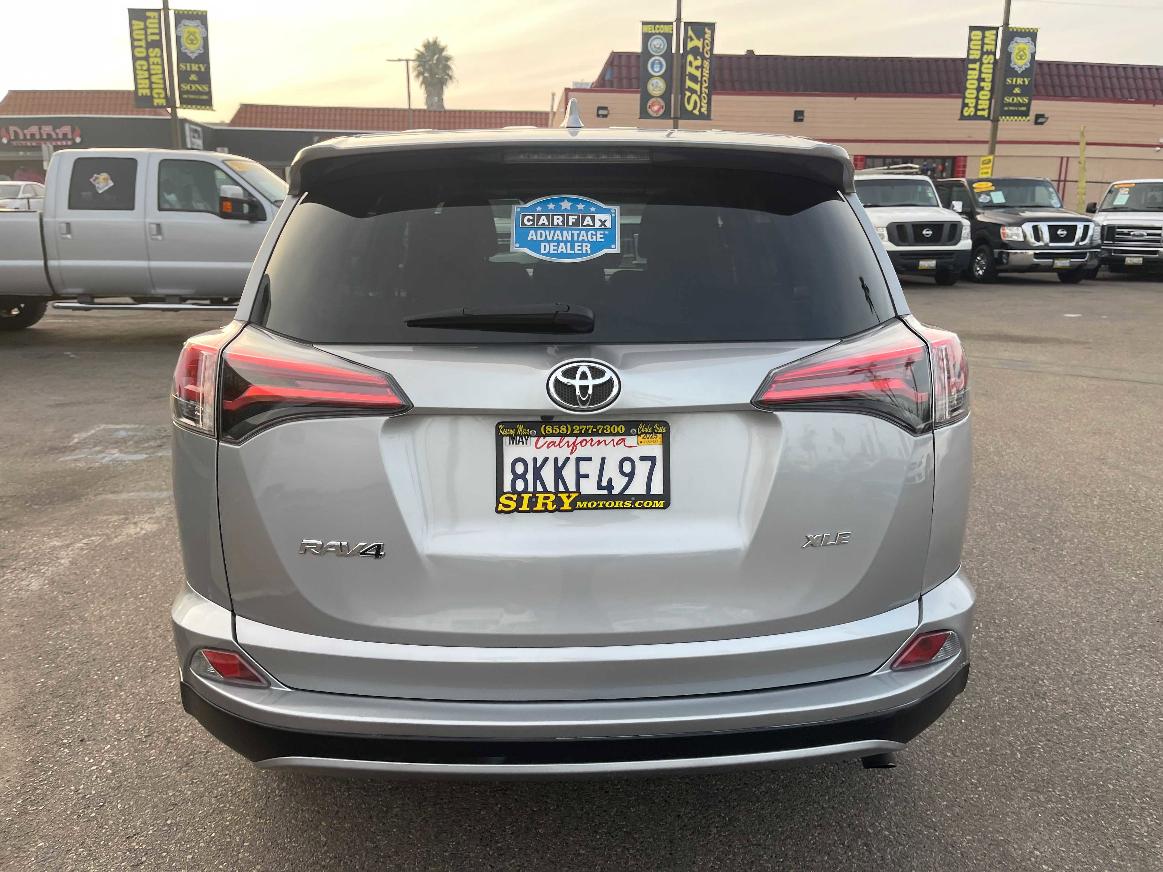 Used 2018 Toyota RAV4 XLE image 4