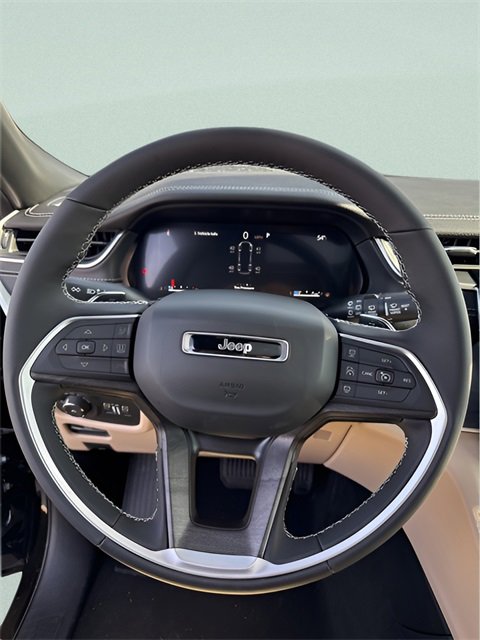 New 2025 Jeep Grand Cherokee L Limited image 15