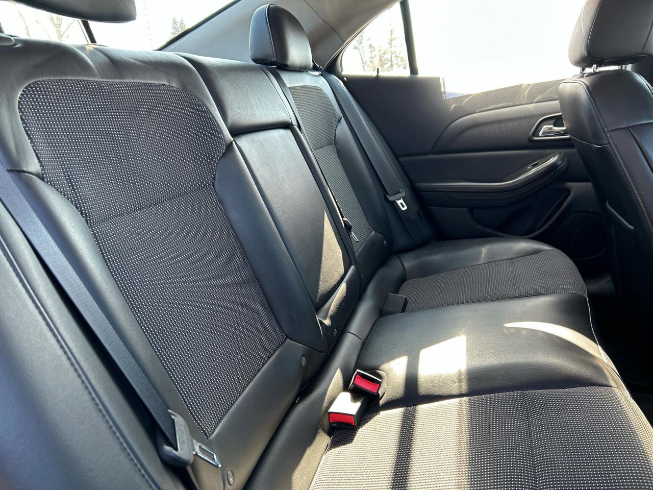 Used 2015 Chevrolet Malibu LT w/ Power Convenience Package image 22