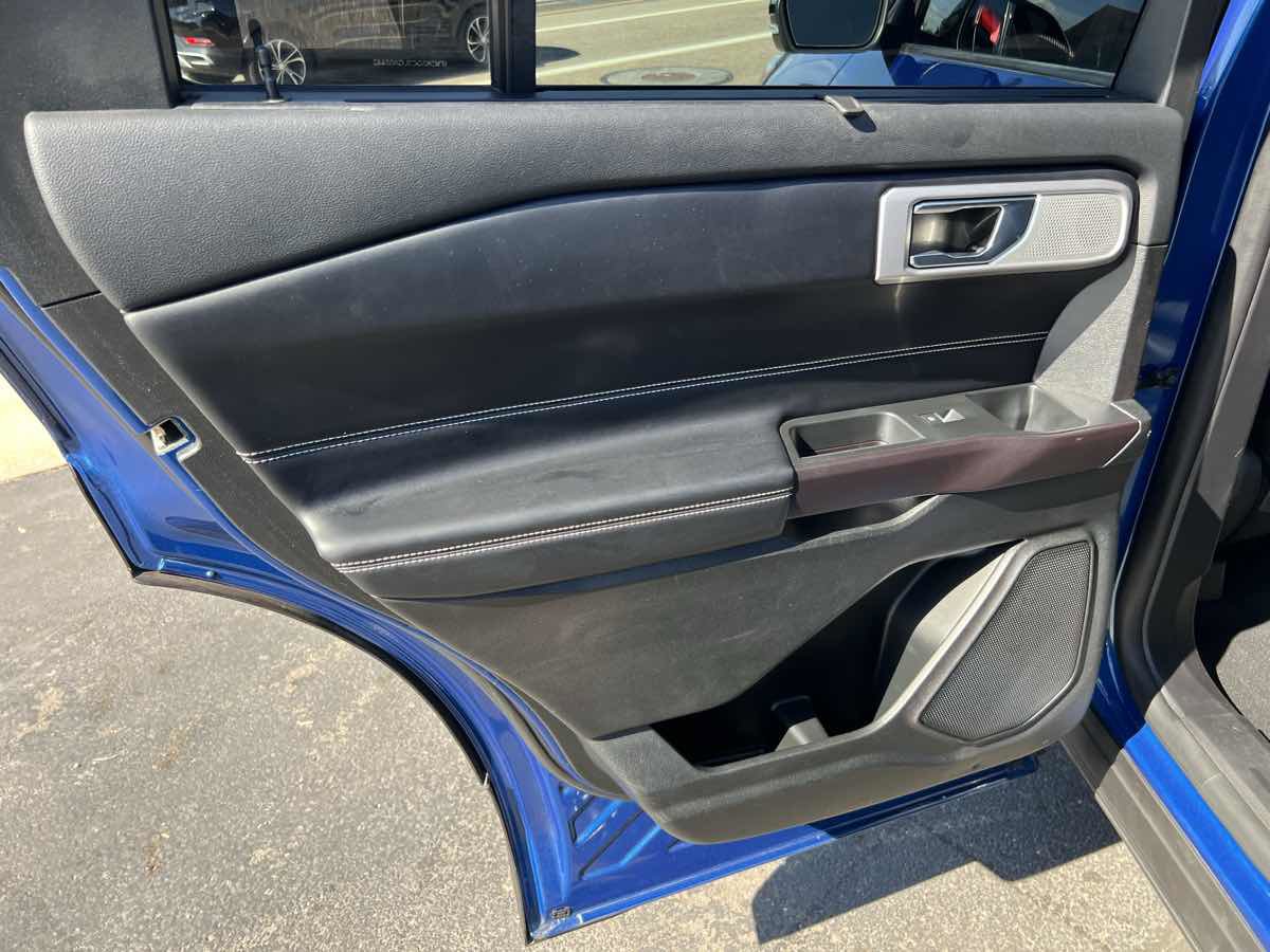 Used 2020 Ford Explorer ST w/ ST Street Pack image 15