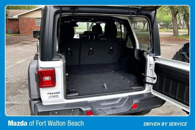 Used 2024 Jeep Wrangler Unlimited Rubicon 4xe AWD/4WD image 36