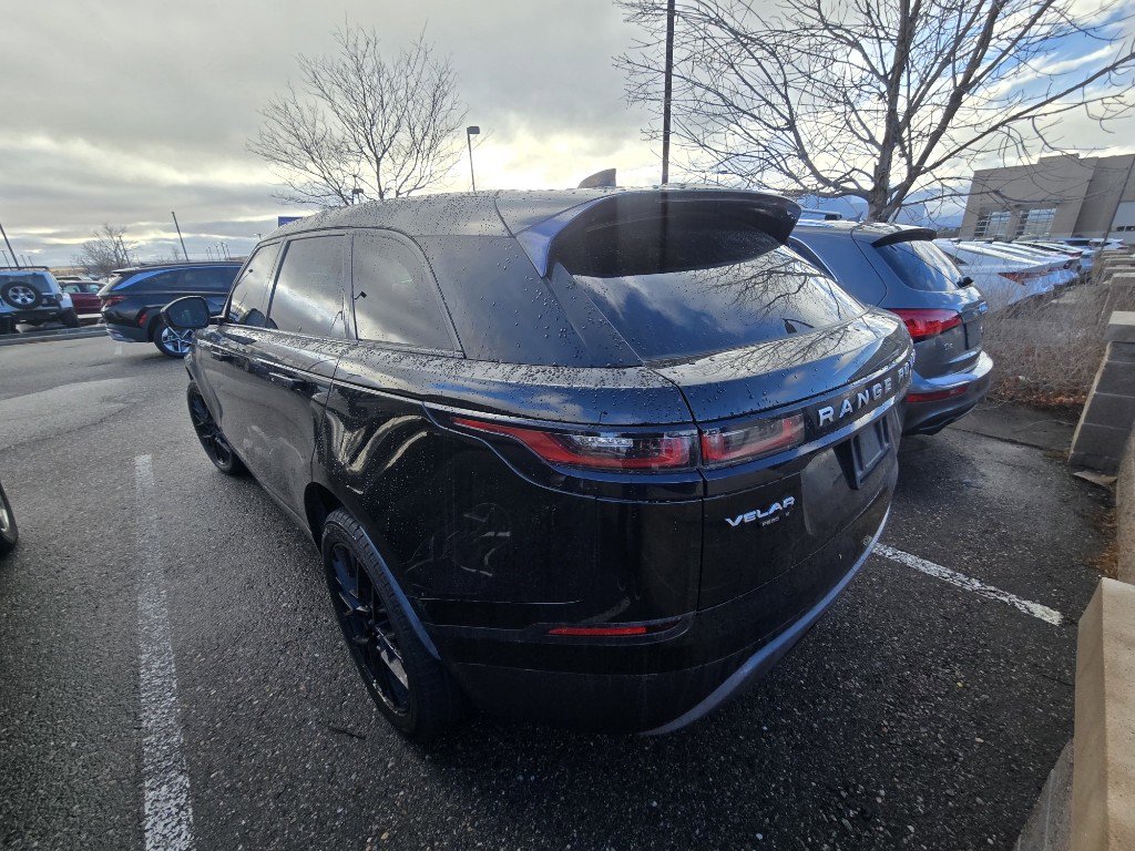Used 2018 Land Rover Range Rover Velar S image 3