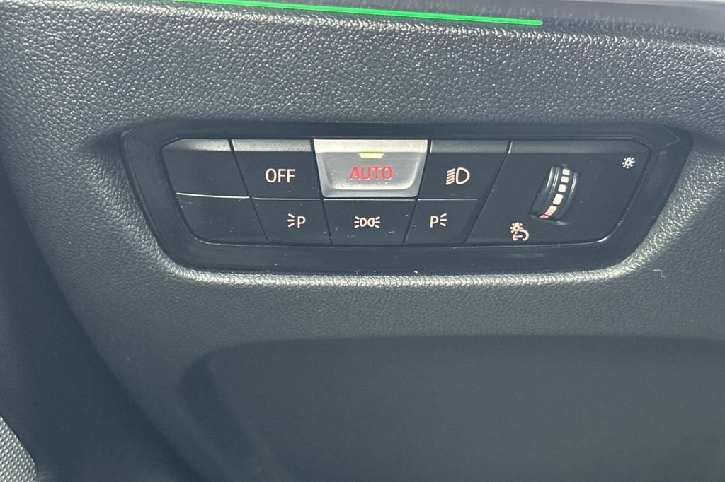 Used 2023 BMW i4 eDrive40 w/ M Sport Package image 31