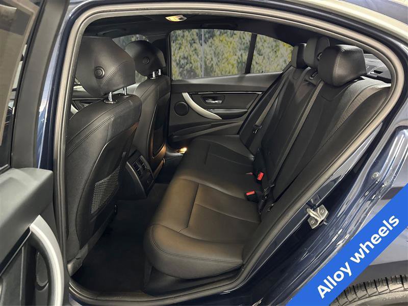 Used 2017 BMW 330i xDrive Sedan image 10