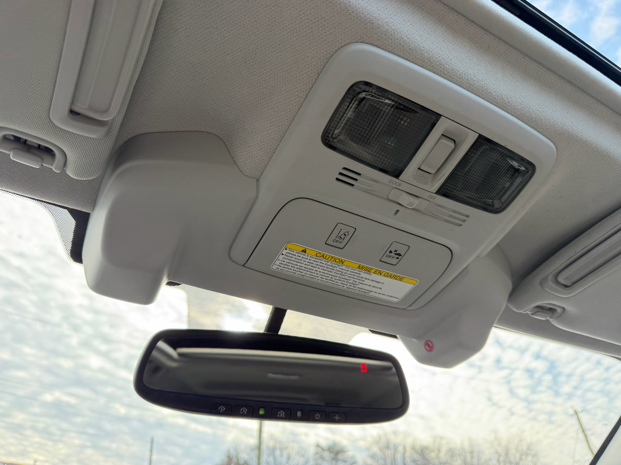 Used 2015 Subaru Forester 2.5i Touring w/ Eyesight & Navigation System image 14