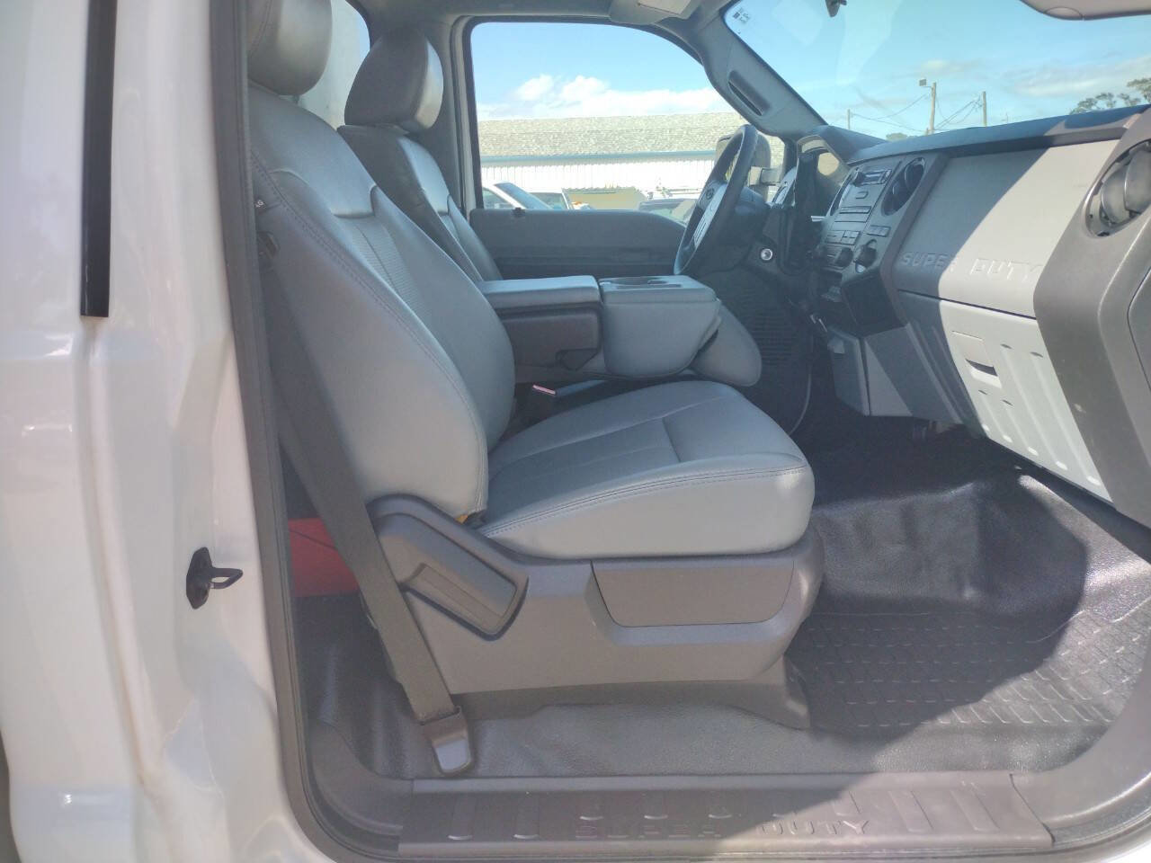 Used 2015 Ford F350 XL image 15