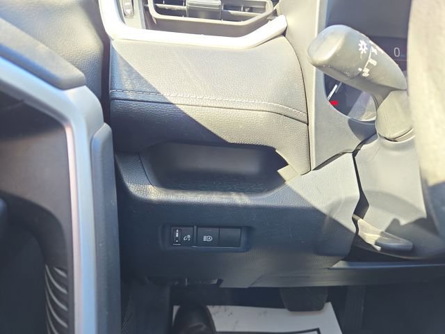 Used 2023 Toyota RAV4 XLE image 20