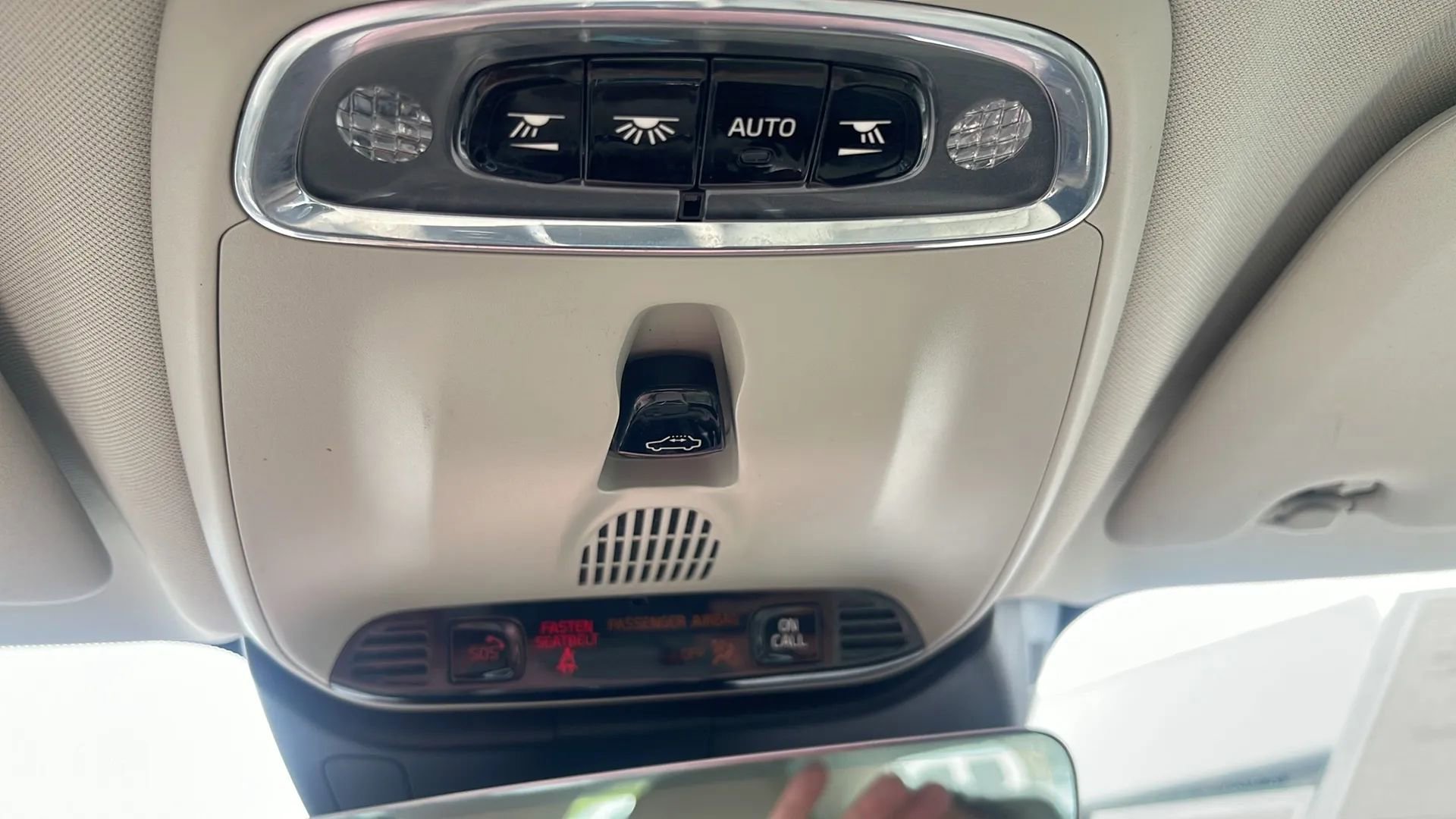 Used 2022 Volvo S60 B5 Momentum w/ Premium Package image 16