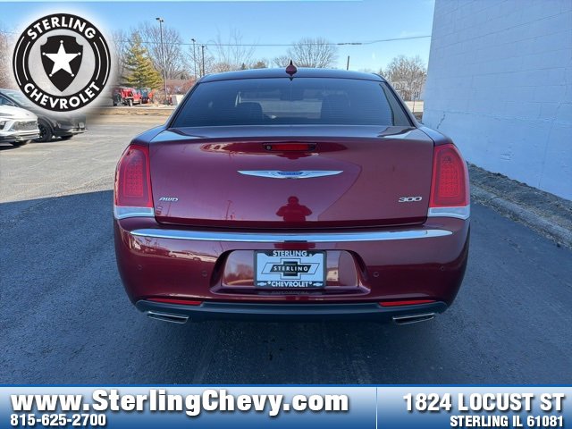 Used 2019 Chrysler 300 Limited w/ Safetytec Plus Group image 4